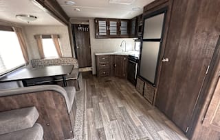 2017 Forest River Vibe Extreme Lite 277RLS