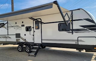 Private Bunkhouse and Master with En Suite