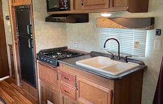 2015 Gulf Stream RV Kingsport 248 BH