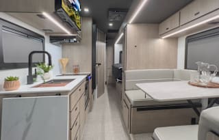 2025 Grand Design Lineage 25FW