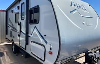 2018 coachman Apex Nano