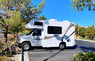 2017 Majestic19 Normal Driving , Parking, Starlike
