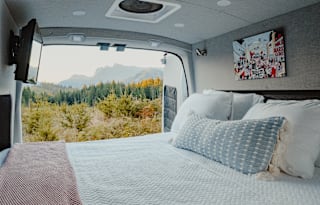 Cabana | unlimited mileage | shower | queen bed