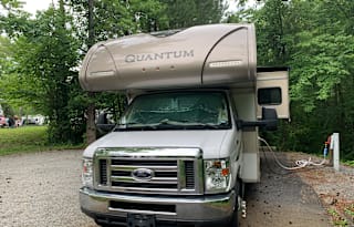SweetPea: 2017 THOR QUANTUM 24 FT Long– GR22