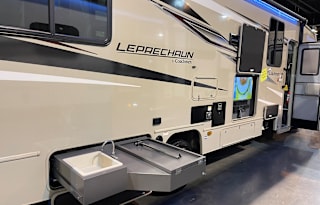 2023 Coachmen RV Leprechaun 319MB Ford 450
