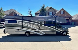 2023 Thor Motor Coach Quantum LF31