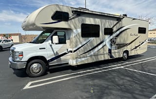 *NEW*2018 Thor "Wendy" RV - Sleeps up to 10 guests