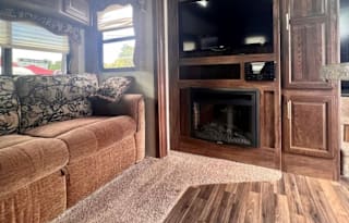 2015 Keystone RV Cougar 330RBK