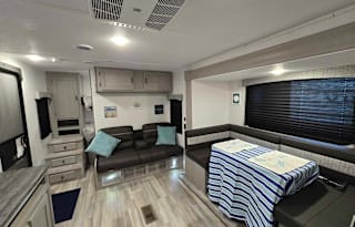 Brand New Clipper, Spacious and Clean