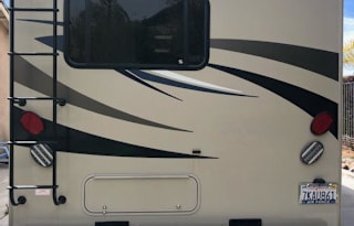 2017 Coachmen RV Leprechaun 260DS Ford 450