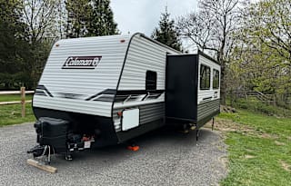 2021 Dutchmen RV Coleman Lantern Series 263BH