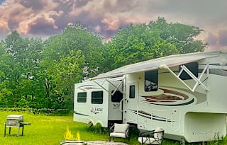 On Eagles’ Wings Comfort Divine RV