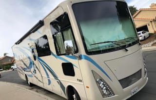 2017 Thor Motor Coach Windsport 34J