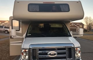 2015 Coachmen RV Leprechaun 220QB Ford 350