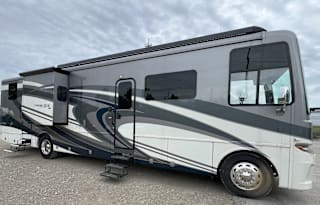 2021 Newmar Canyon Star 3927
