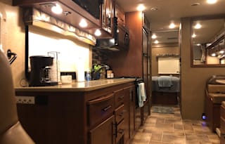 2017 Thor Motor Coach Chateau 31L