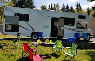 NEW FOR RENT 2015 THOR MAJESTIC