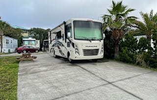 2021 Thor Motor Coach Hurricane 29M
