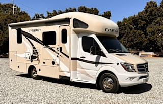 2018 Thor Synergy 24SP Diesel Mercedes Sprinter!