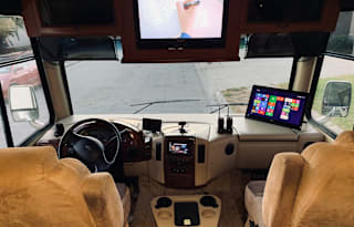 2015 Moon Dancer Pet Friendly RV Rental With Bunk Beds 4 TV's