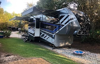 2021 Keystone RV Fuzion 429