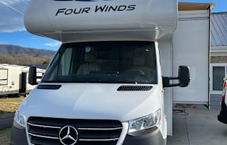 2023 Thor Motor Coach Four Winds 24C
