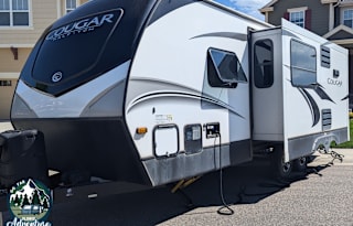 goFAR! 2021 Keystone Cougar 22MLS. Fully Equipped!