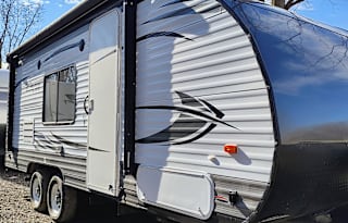 Salem Cruise Lite - Bunks! Murphy Bed!