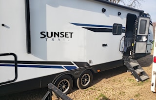 2021 CrossRoads RV Sunset Trail SS289QB