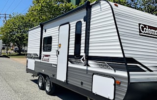 2022 Dutchmen RV Coleman Lantern LT Series 214BH