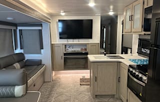 2023 Forest River RV Salem 32BHDS