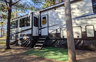 Keystone Arcadia Pet Friendly
