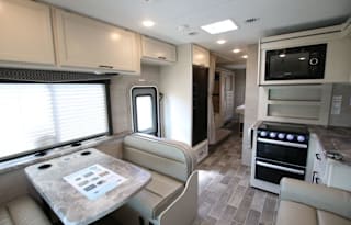2022 Thor Motor Coach Chateau 30D-4042