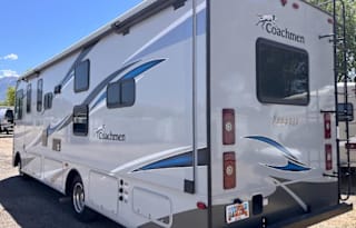 2022 Coachmen RV Pursuit 31BH Unit 18