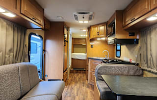 2016 Thor Motor Coach Majestic 28A