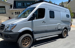2019 Winnebago Revel 44E