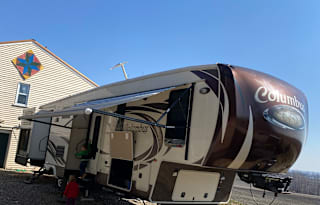 2014 Palomino Columbus F385BH