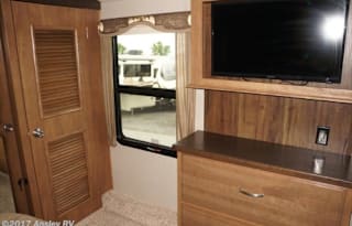 2018 Keystone RV Montana 3950BR