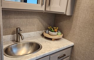 2022 CONVENIENT & EASY TO DRIVE RV!!! MIRAMAR