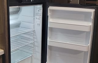 Family & Pet Friendly Travel trailer 32FT