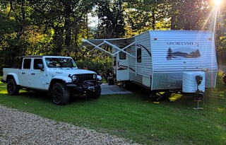 The Hottmess Express KZ Sportsmen S272BH