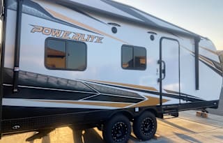 2022 Genesis Supreme Powerlite 1915LE