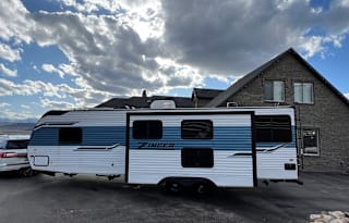 2024 CrossRoads RV Zinger ZR309BH