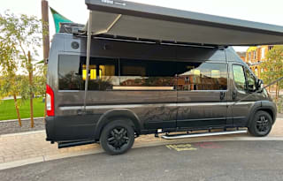 The Roaming Ritz - 2023 Jayco Swift w/ Pop-Top