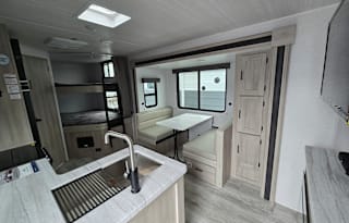 E25241
