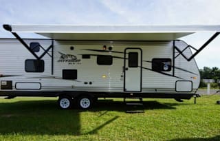 2018 Jayco Jay Flight Bunkhouse "Sev7n"