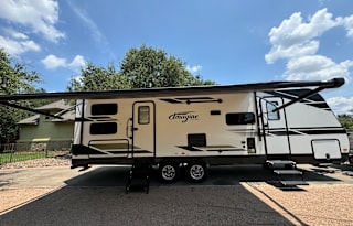 2021 Grand Design Imagine 2800BH Travel Trailer