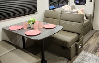 " Kelly” - Heated Winter camper!
