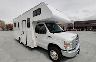 Clean and Cozy 2017 Thor Majestic