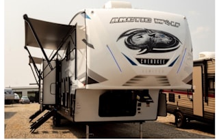 2021 Cherokee Cherokee Artic wolf